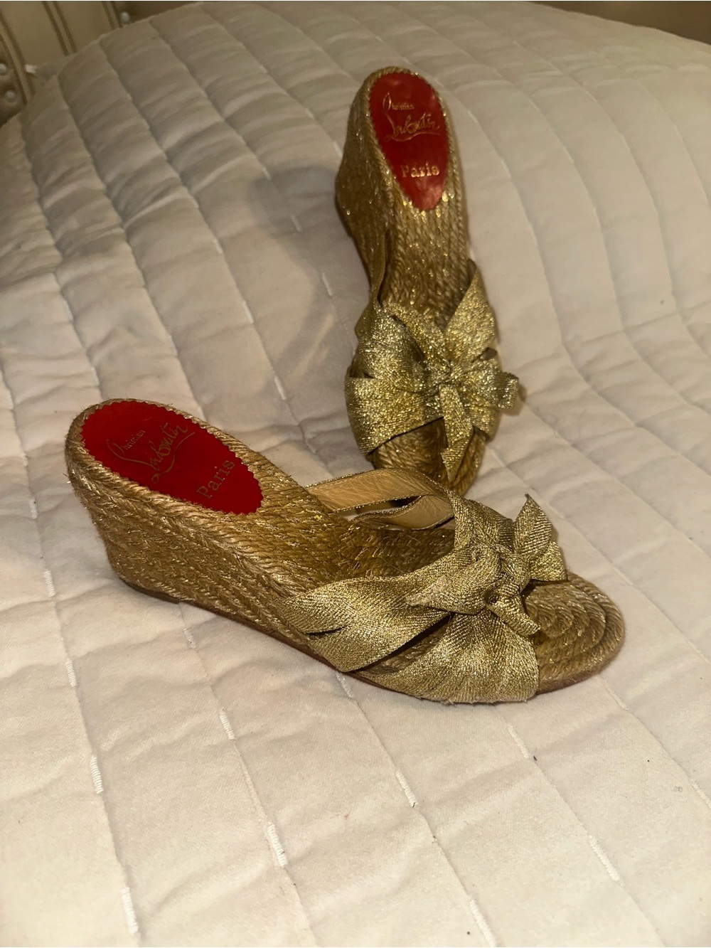 Christian Louboutin Espadrille Metallic Gold Bow Wedge Sandals SZ 7